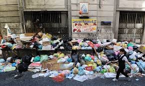 Image result for neapel abfallberge