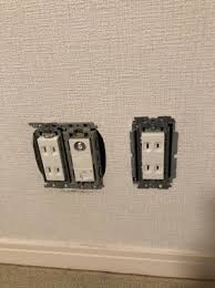 Image result for コンセント　穴 %