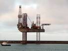with drilling rig - via Daymix