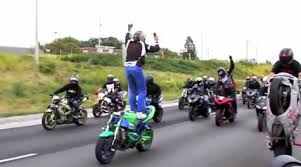 Rider 'Gila' ini Tidak Sekedar Atraksi di Motor Sport | Otosia.com