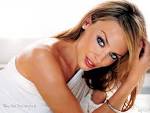 KYLIE MINOGUE - images?q=tbn:ANd9GcTCaNmb7KAWq4dkq365JCipeuM9qqTomDNLxltew4DHc1IZ41KJbLkBs40