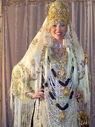 Hallyulimi, une marque tendance inspirée par les habits traditionnels  algériens