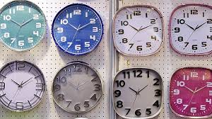 Image result for scatta l'ora legale panico tra i socialisti