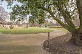 Image result for Central Park (East Ham) Bowling Club