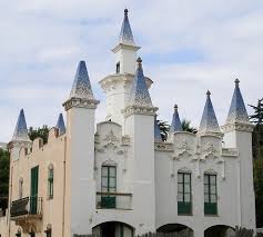 Image result for casa de les punxes