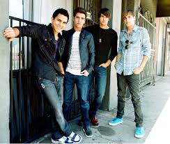 Escuela para Dioses (James Maslow y Tu) -Terminada- - Página 9 Images?q=tbn:ANd9GcTFncuxSGOJ3zMk0vUyxiFRVMccKFkexS6RCA4EoYUeweZzhXmqXw