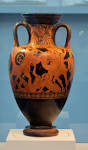 File:Amphora 490 BC Amazons fighting Staatliche Antikensammlungen ...