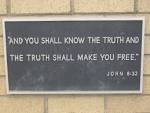 File:John 8-32 IMG 1285.JPG - Wikipedia, the free encyclopedia