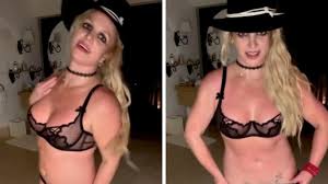 Resultado de imagem para "britney spears" calcinha