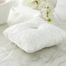 Vaizdo rezultatas pagal užklausą „wedding pillows“