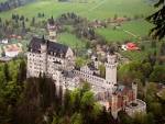 What is Britain's best/most celebrated architectural building ...