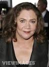 http://hitdawall.files.wordpress.com/2007/10/kathleen-turner-2.jpg