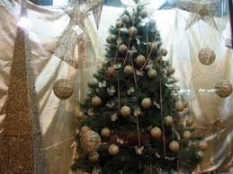 مجموعة صور لأجمل ـشجرة عيد الميلاد - صفحة 6 Images?q=tbn:ANd9GcTI1huiAzMK_mcUG9Jp2mxzmCFiW0NENZWonIZnW9KKb8ySt9708A