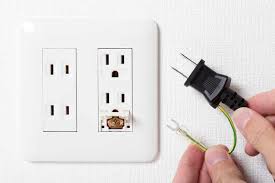 Image result for コンセント　穴 %