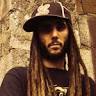 ... Swan Fyahbwoy acompañado por Karty Er Nene y Mad Rockers Sound. - Swan