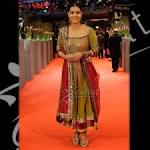 Fashion Designers Manish Malhotra's Anarkali Dresses | Trendy Mods.