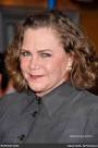 http://www.exposay.com/celebrity-photos/kathleen-turner-monster-house-los-angeles-premiere-0NUt15.jpg