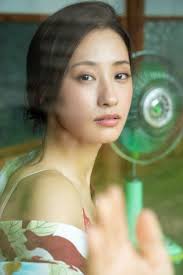 Image result for 17歳の現役女子高生