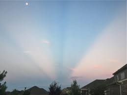 Attēlu rezultāti vaicājumam “anticrepuscular rays”