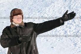 Картинки по запросу Молодой человек в шапке