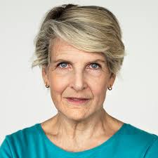 Resultado de imagem para mulher idosa