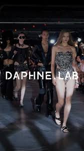 「ジーナ・S・アシモフ」の画像検索結果