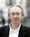 Ian McEwan wordt in 1975 in