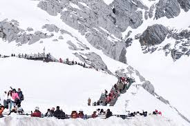 Αποτέλεσμα εικόνας για dragon snow mountain