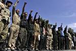 Tens of thousands in Yemen Shiite protest - Page 3