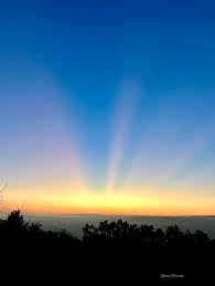 Attēlu rezultāti vaicājumam “anticrepuscular rays”