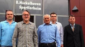 Auf der Jahresversammlung von Borussia Hückelhoven wurden Frank Dieck (2.v.l.) für 40 Jahre Mitgliedschaft und Dieter Gryschka (3.