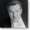 Simon O'Neill, fresh from performing at La Scala and Carnegie Hall, ... - Simon O'Neill