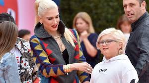 Image result for Queen B by Bumbleride $428 Gwen Stefani and Gavin Rossdale with Kingston and Zuma at the LA zoo