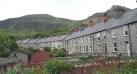 steamy, Welsh language 'soap opera' of the late 80s and 90s. - via Daymix