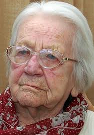 Frieda Richter wird heute 107 Jahre alt. Die ehemalige Kinderkrankenschwester seit 20 Jahren in Sancta Maria / Älteste Einwohnerin Lahrs - 20766520