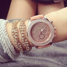 Résultat de recherche d'images pour "fashion girl facebook"