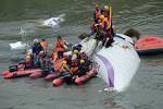 TransAsia Turboprop ATR-72 Crashes Into Taiwan River, Killing 23.