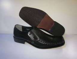 Toko Online Sepatu: Sepatu KicKers Pantofel Buat Kerja