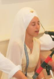 The chanting was lead by Hari Bhajan kaur (Guitar) along with, Hari Rai Kaur, Hari Simran Kaur, Hari Kaur (Harp), Guru Nam Singh ... - IMG_3332-796345