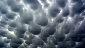 Attēlu rezultāti vaicājumam “Mammatus”