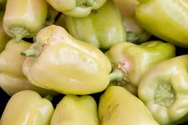 Afbeeldingsresultaat voor hungarian sweet white sweet pepper