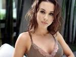 http://www.wallpaperslot.com/data/media/246/Lacey%2520Chabert%252017.JPG