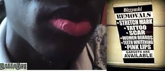 Nova moda na Nig&eacute;ria &eacute; tatuar o l&aacute;bio de cor-de-rosa - Not&iacute;cias - R7 ...