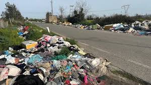 Image result for neapel abfallberge