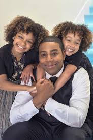Image result for jeremy renner kenan thompson