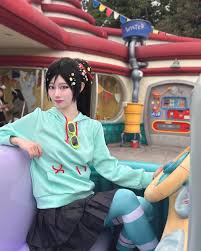 「ヴァネロペ・フォン・シュウィーツ」の画像検索結果