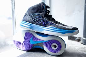 Review: Nike+ Hyperdunk Basketball Shoes | WIRED