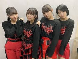 「鈴木萌歌」の画像検索結果