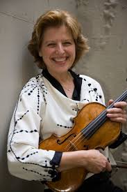 Prof. Karin Wolf. Viola und Kammermusik. Kontakt: Tel: 0221/ 7 60 38 33 - wolf_karin