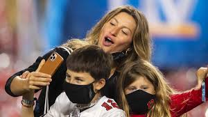 Image result for Ergo Baby Carrier Gisele Bundchen and Benjamin Brady